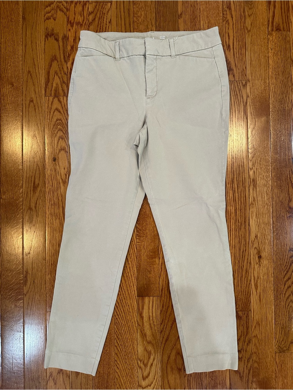 Old Navy khaki high rise pixie pants women’s size 4 EUC